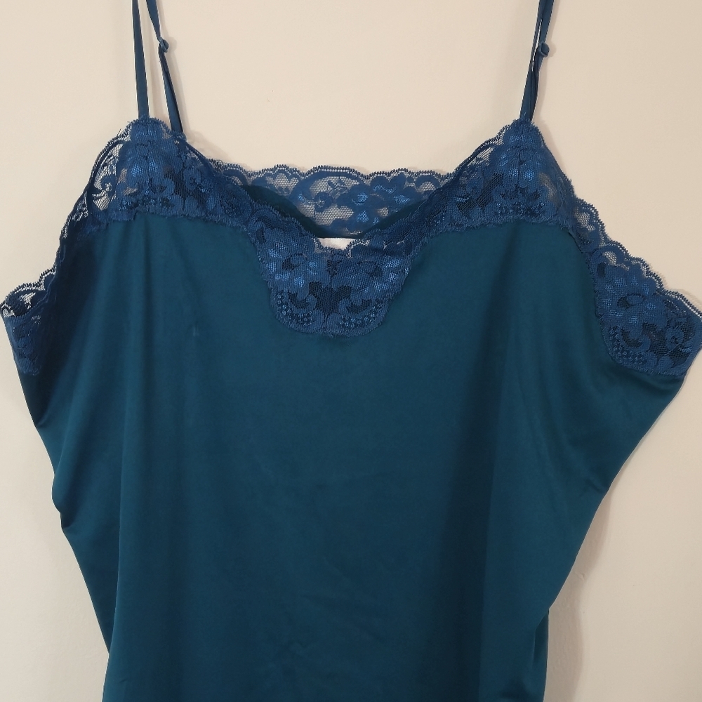RICKI'S XL Minimalist Teal Lace Tank Top Y2K Layering V-Neck Camisole Basic Chic - Picture 2 of 13